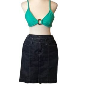 7 for all Mankind dark denim skirt size 28 front and back pockets back vent EUC